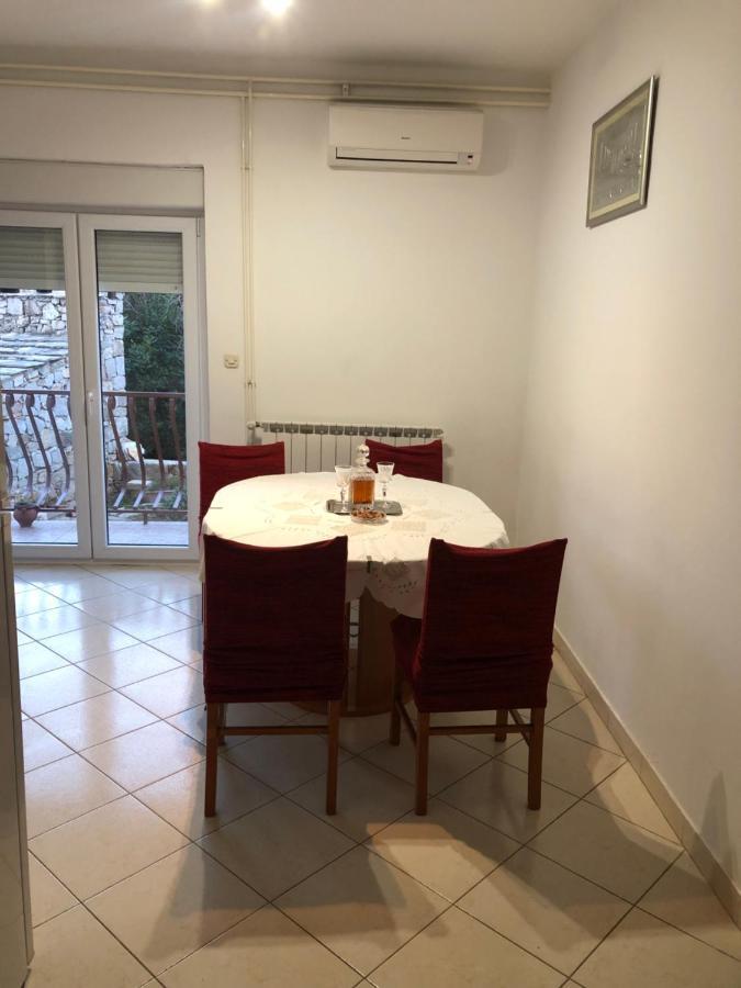Apartments Draganic Jelsa  Exterior photo